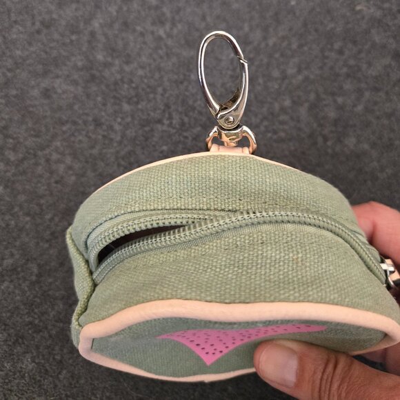 Small Canvas Change Purse with Heart - Picture 3 of 7